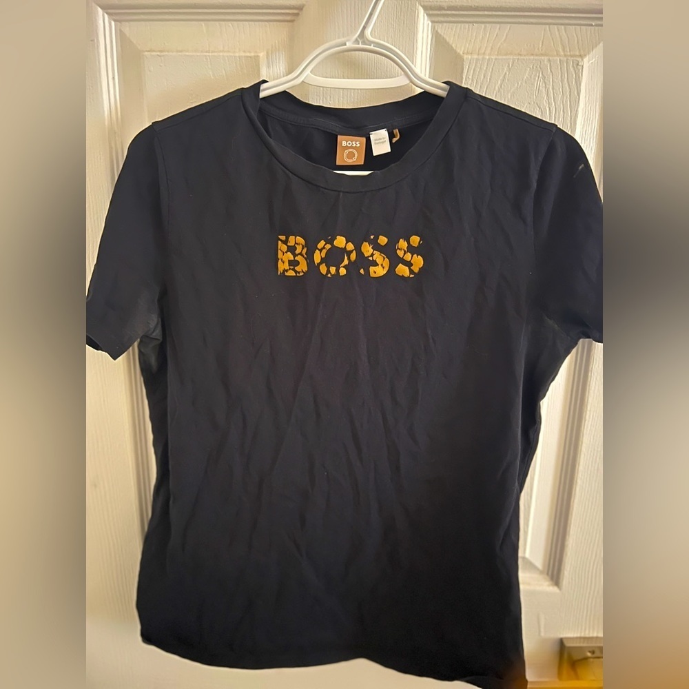 Hugo Boss top Tshirt size XL good condition